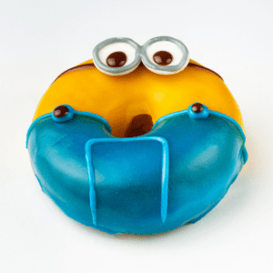 kids2_minion_doughnut_by_berlimanddoughnuts