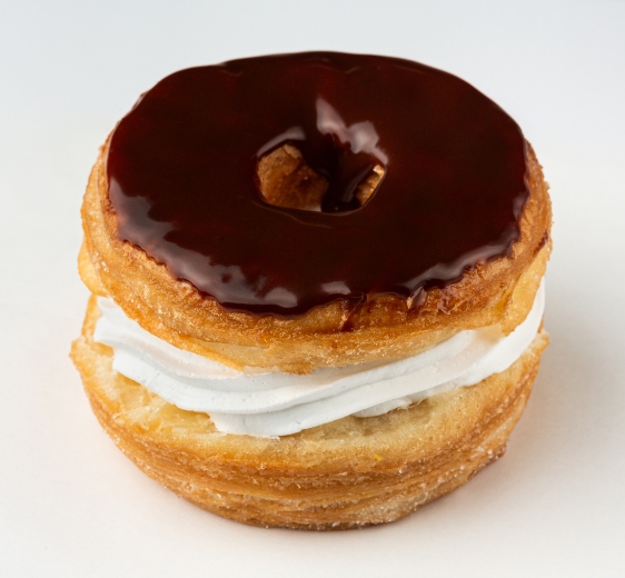 crots_eclair_by_berlimanddoughnuts