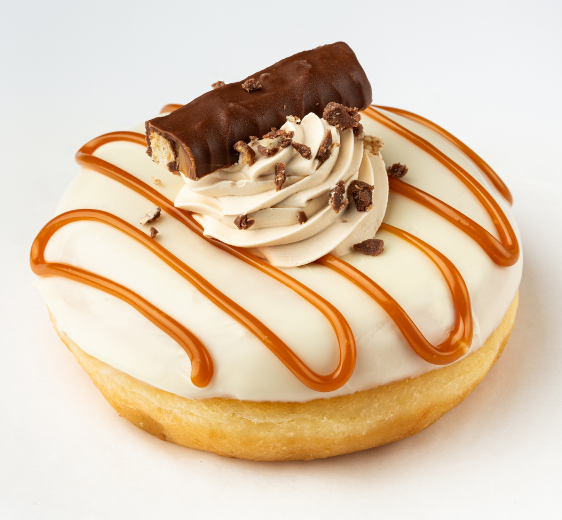 white_chocolate_and_twix_doughnut_by_berlimanddoughnuts